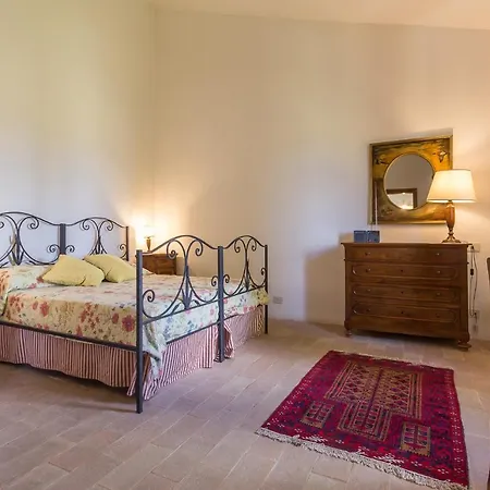 Willa Stiacciarelle Sleeps 14 Pool Air Con Wifi